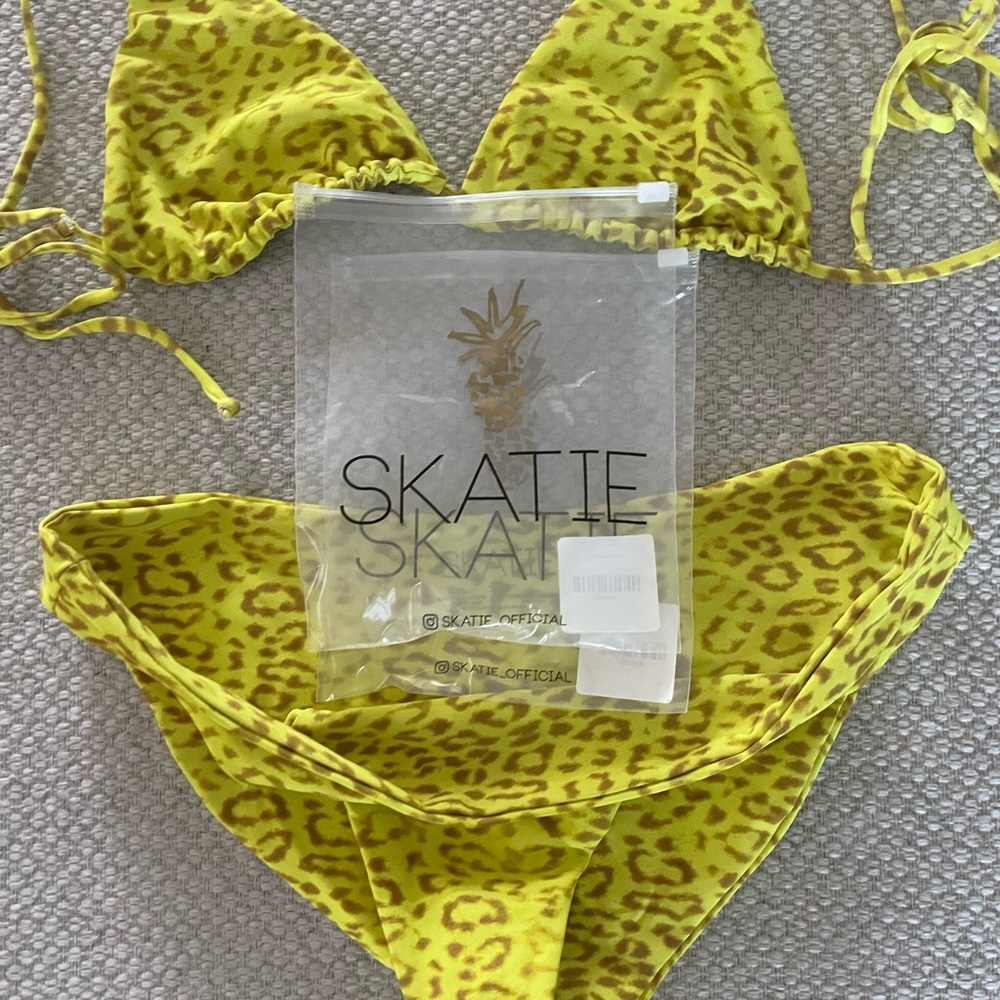 Skatie Vibrant Animal Print Bikini - Picture 3 of 4